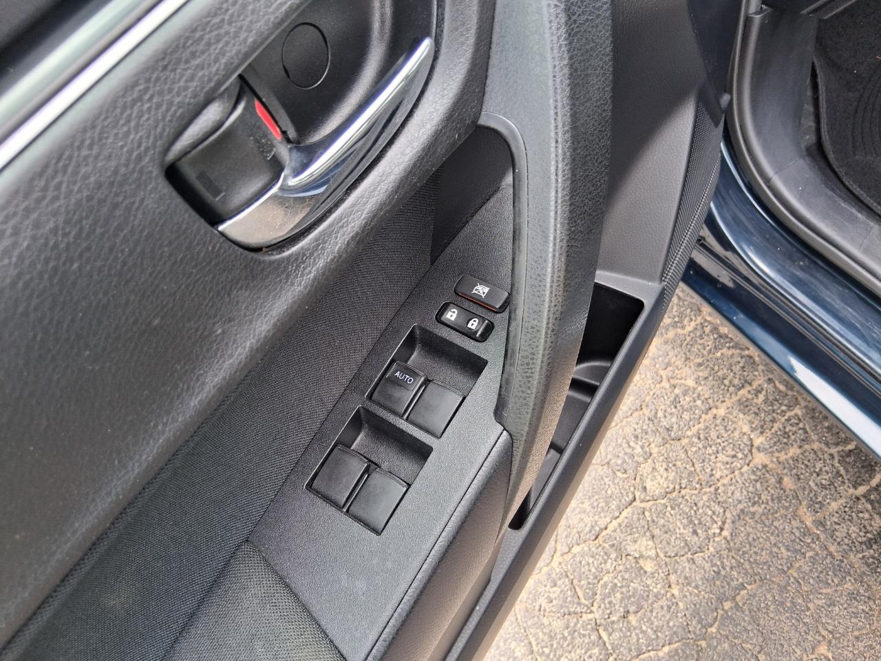 Toyota Corolla L CVT 2018