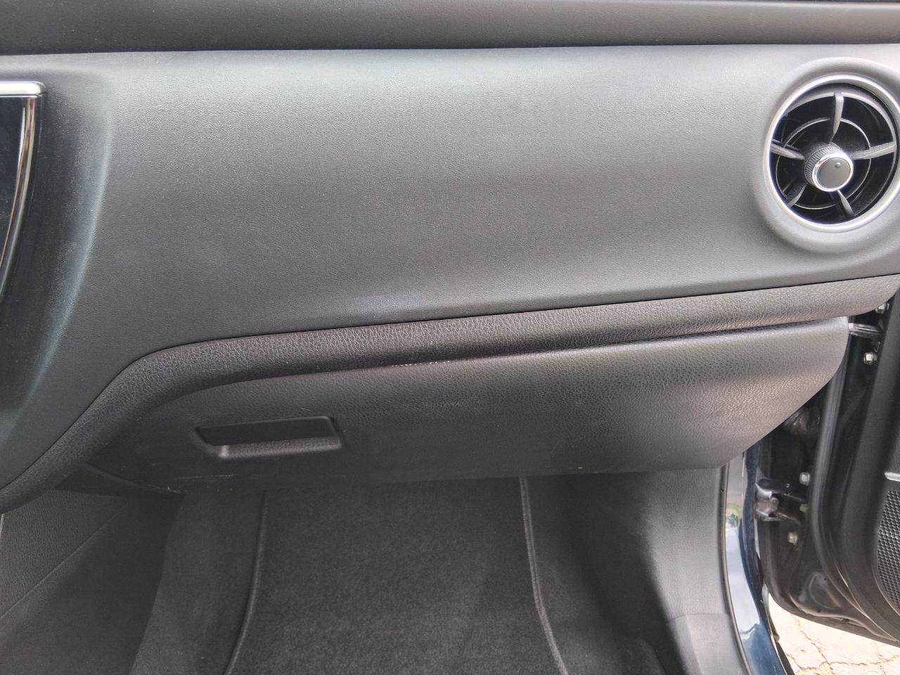Toyota Corolla L CVT 2018