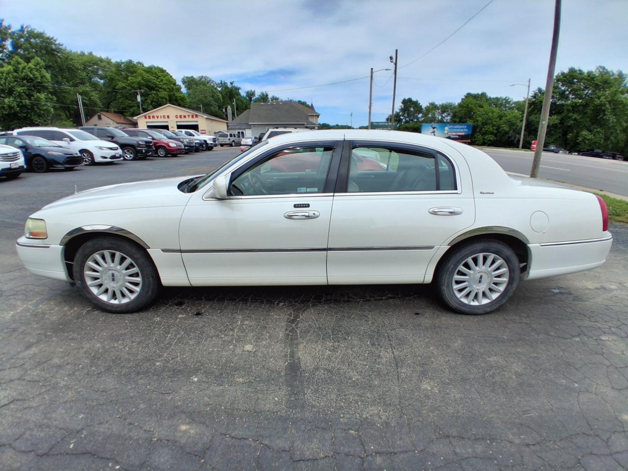 Lincoln Town Car Signature 2003