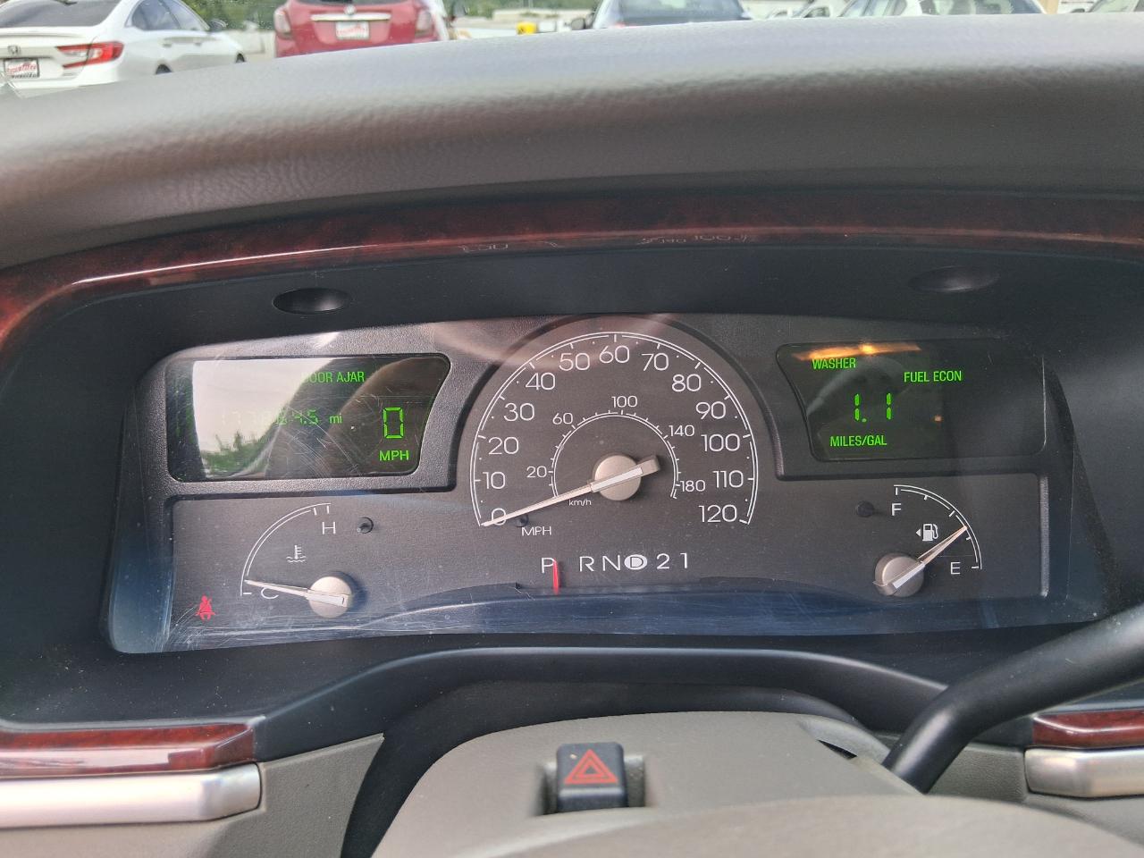 Lincoln Town Car Signature 2003