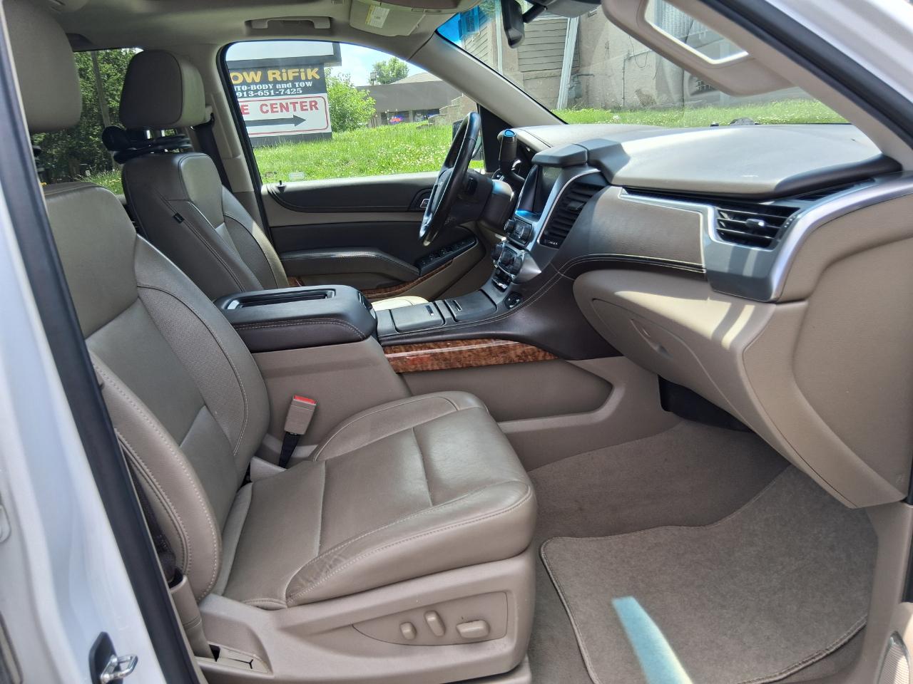 Chevrolet Suburban Premier 4WD 2019