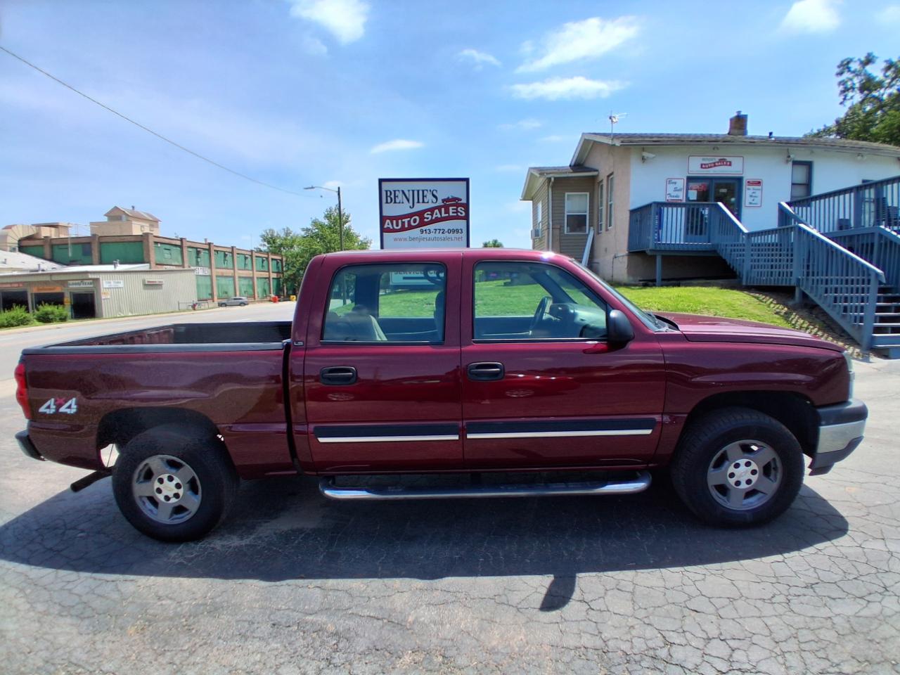 Chevrolet Silverado 1500 LT Crew Cab 4WD 2005