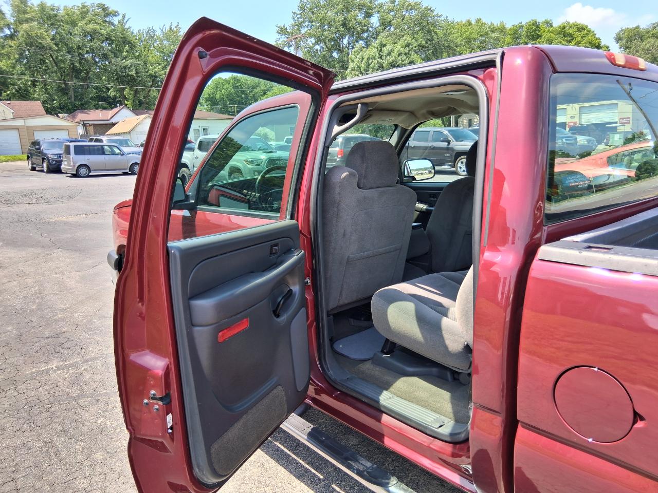 Chevrolet Silverado 1500 LT Crew Cab 4WD 2005