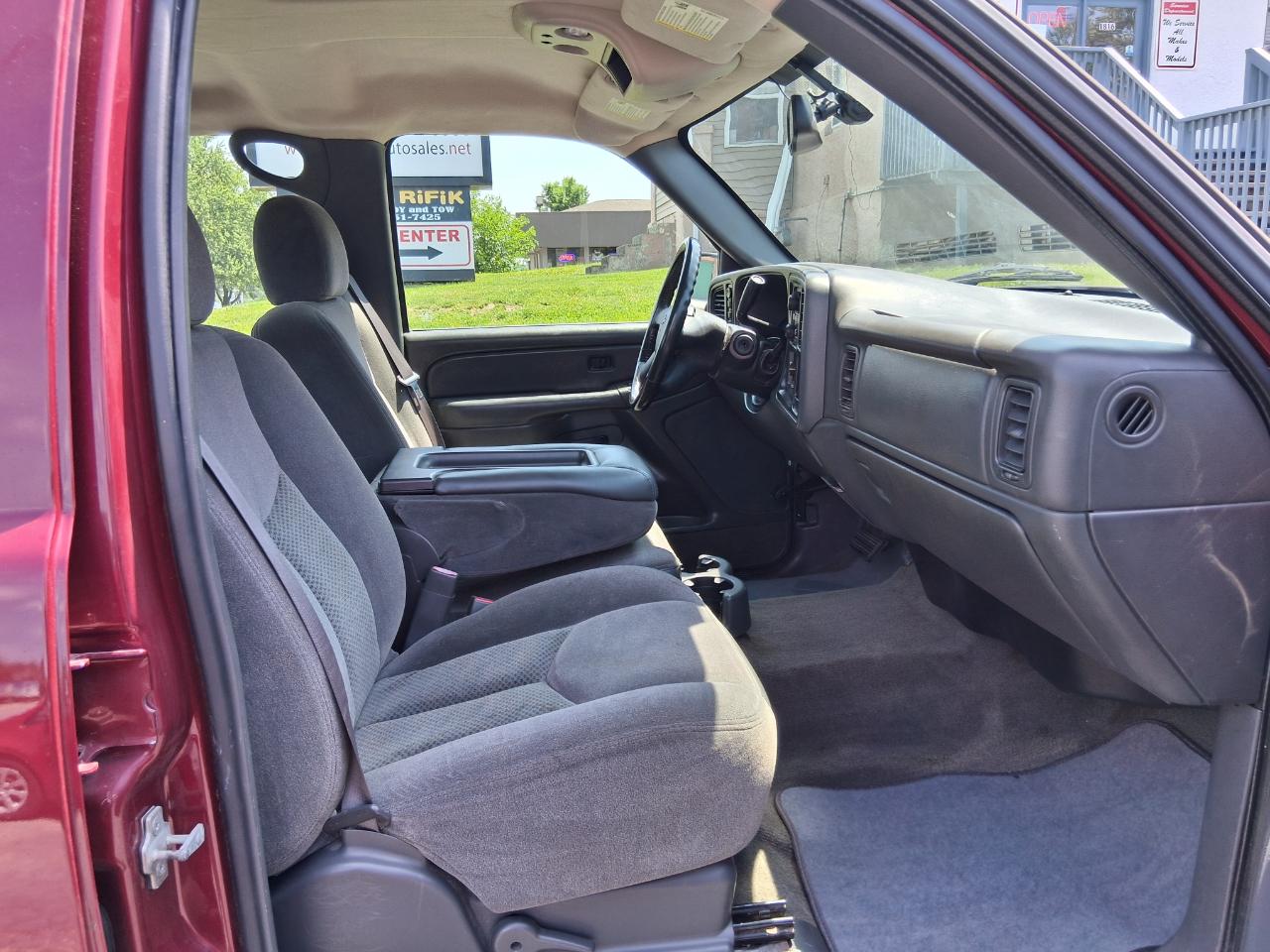 Chevrolet Silverado 1500 LT Crew Cab 4WD 2005
