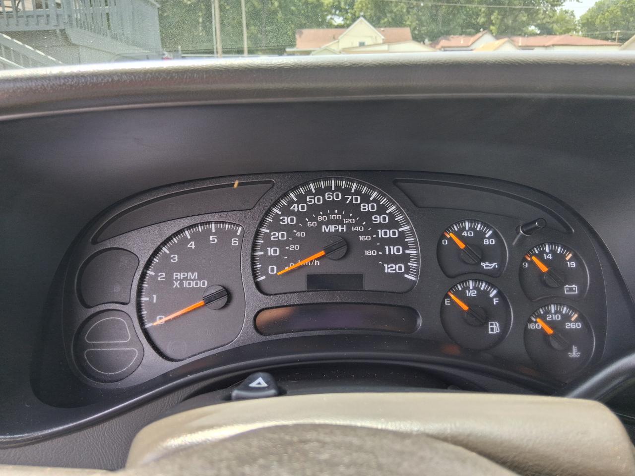 Chevrolet Silverado 1500 LT Crew Cab 4WD 2005
