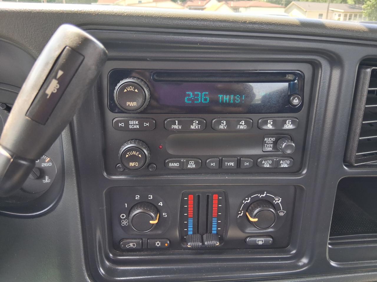 Chevrolet Silverado 1500 LT Crew Cab 4WD 2005