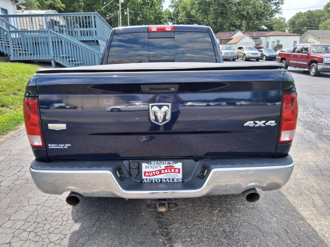RAM 1500 Laramie Quad Cab 4WD 2012