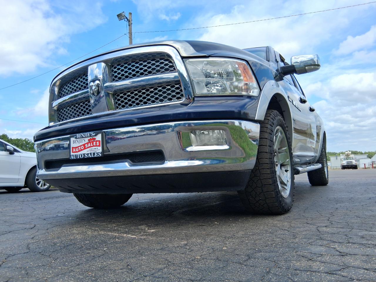 RAM 1500 Laramie Quad Cab 4WD 2012