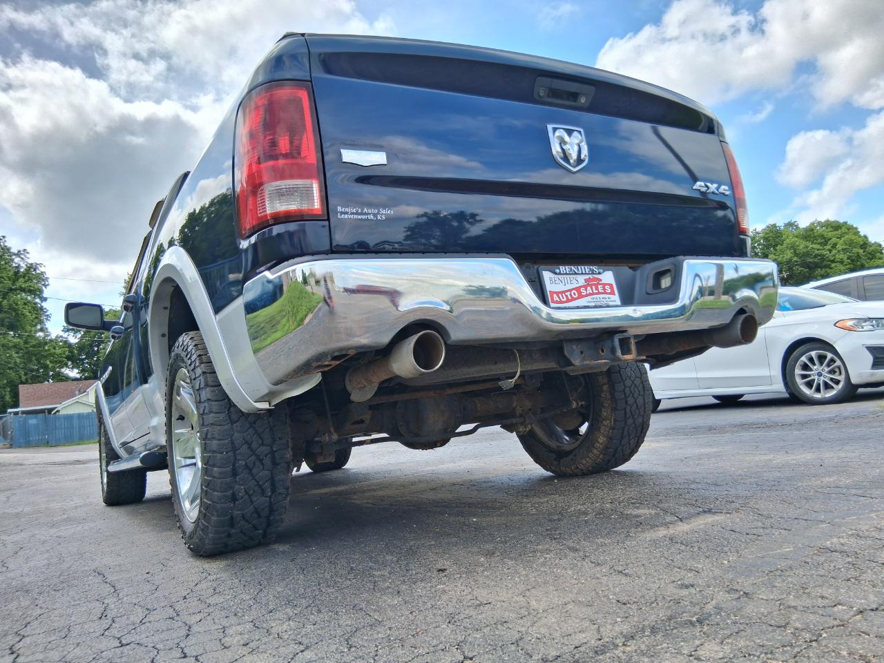 RAM 1500 Laramie Quad Cab 4WD 2012
