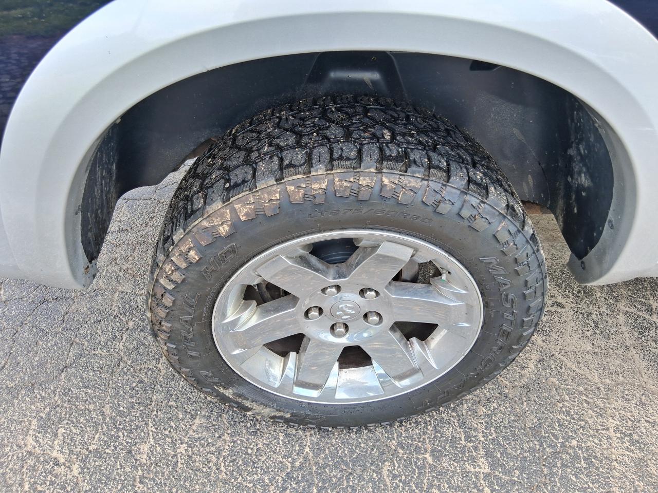 RAM 1500 Laramie Quad Cab 4WD 2012