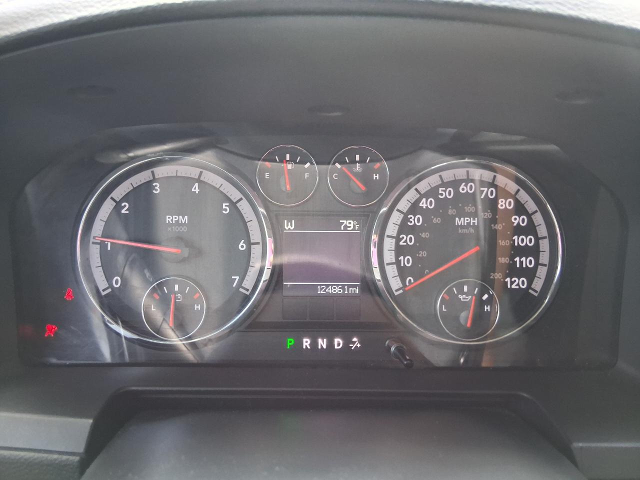 RAM 1500 Laramie Quad Cab 4WD 2012