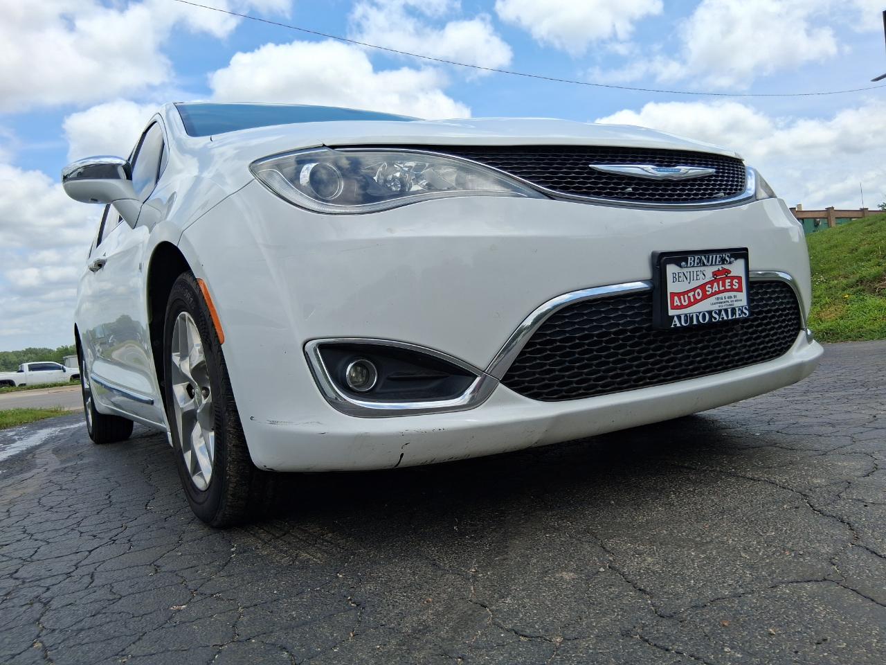 Chrysler Pacifica Limited 2018