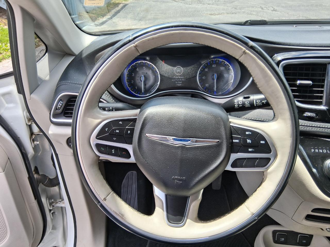 Chrysler Pacifica Limited 2018