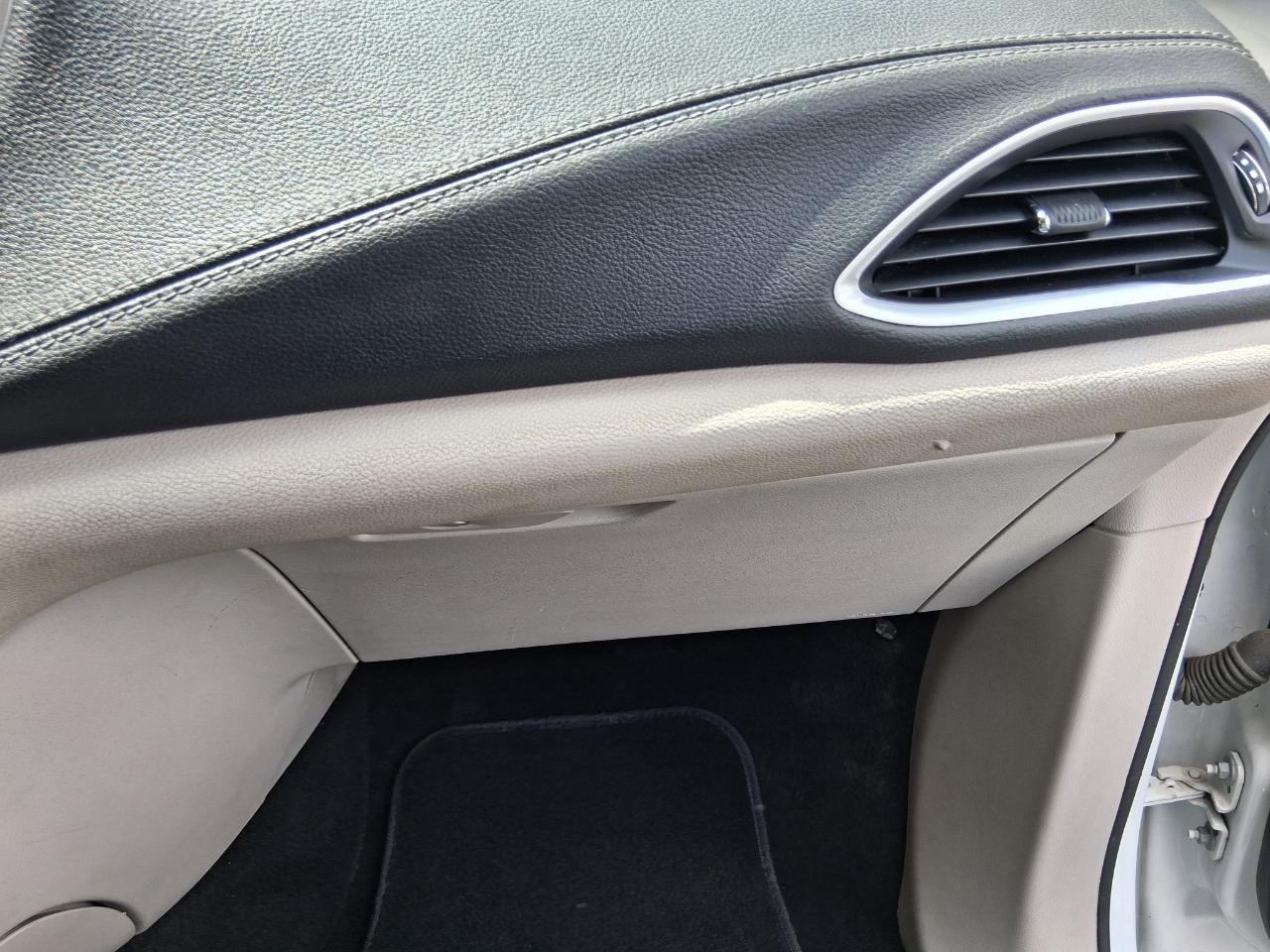 Chrysler Pacifica Limited 2018