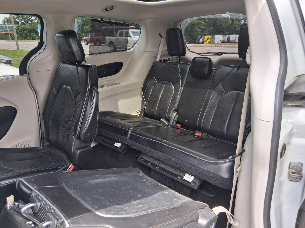 Chrysler Pacifica Limited 2018