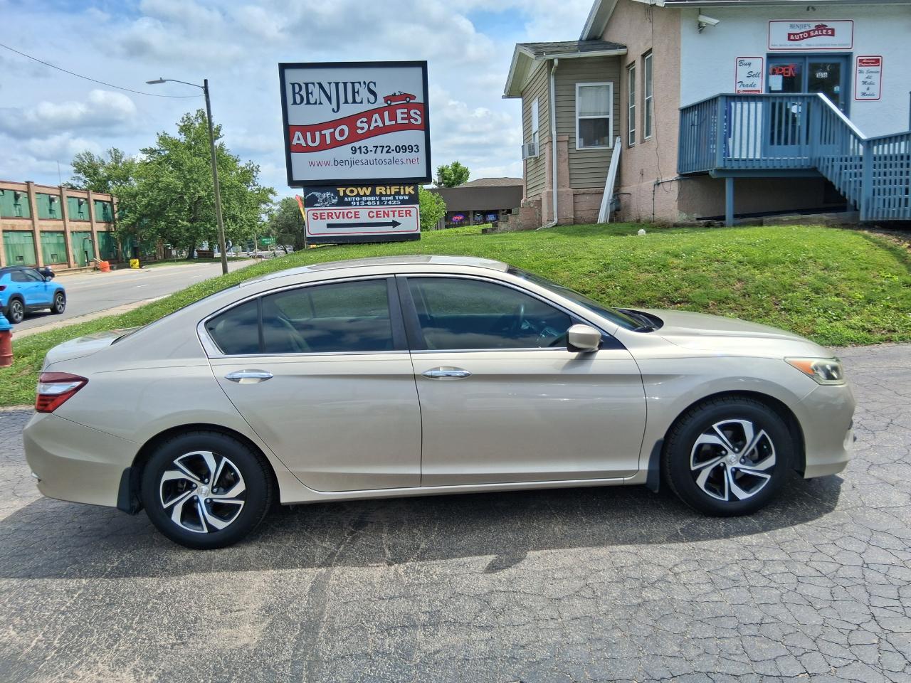 Honda Accord LX Sedan CVT 2016