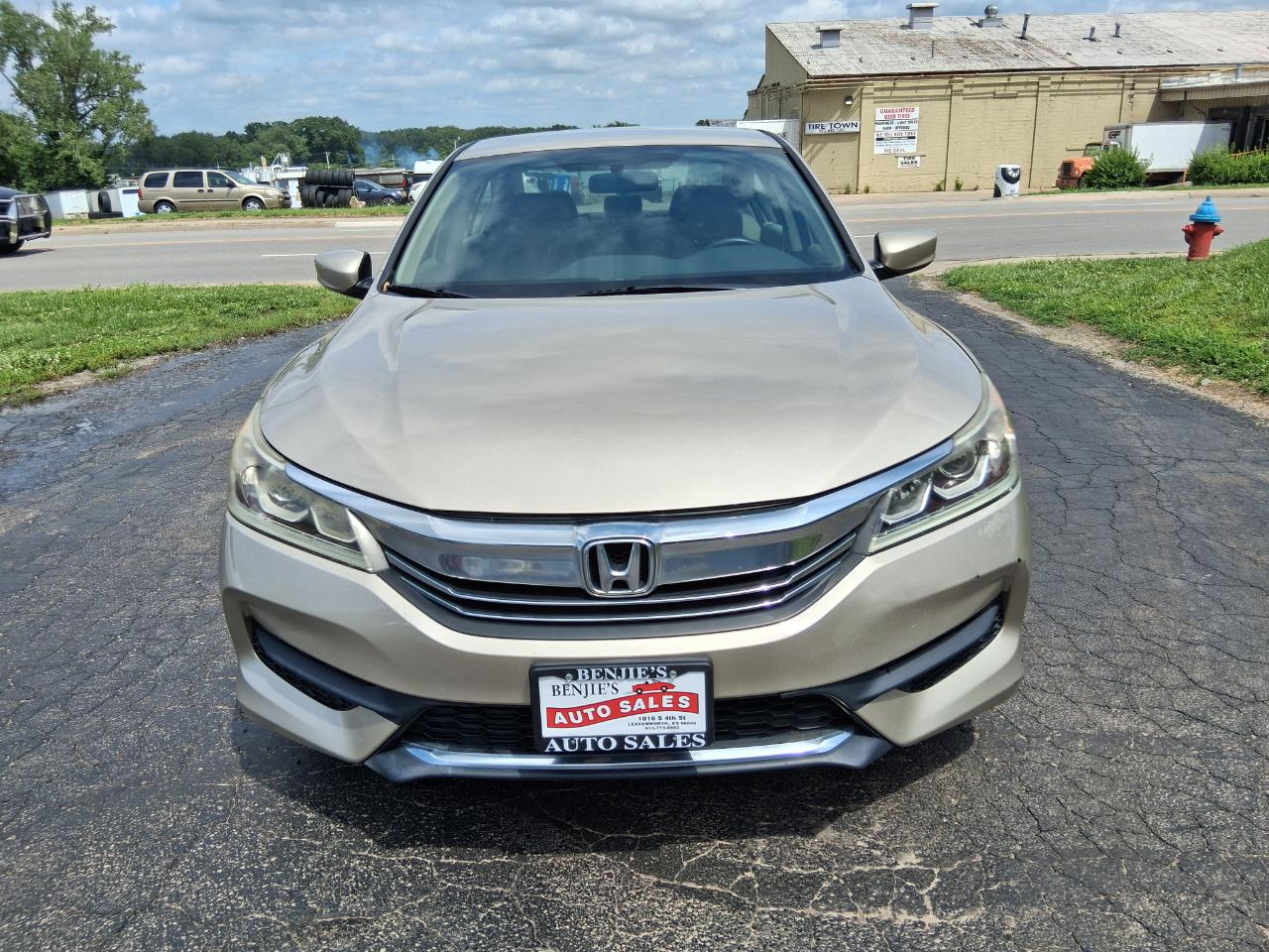 Honda Accord LX Sedan CVT 2016