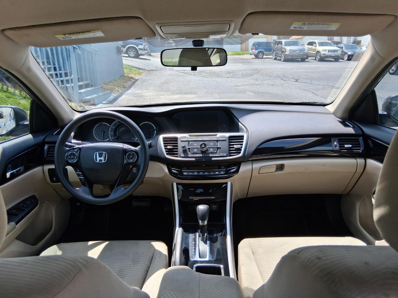 Honda Accord LX Sedan CVT 2016