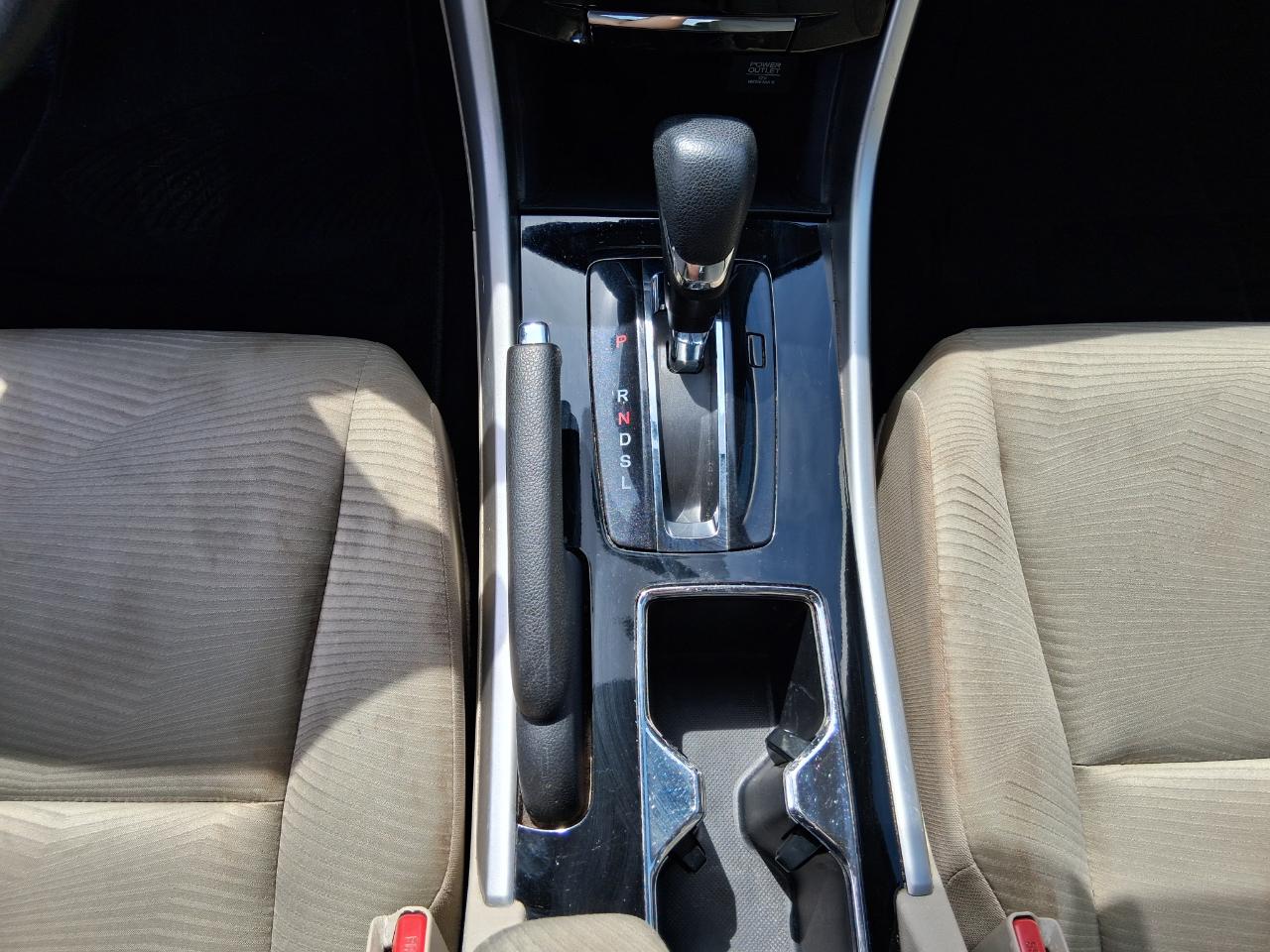 Honda Accord LX Sedan CVT 2016