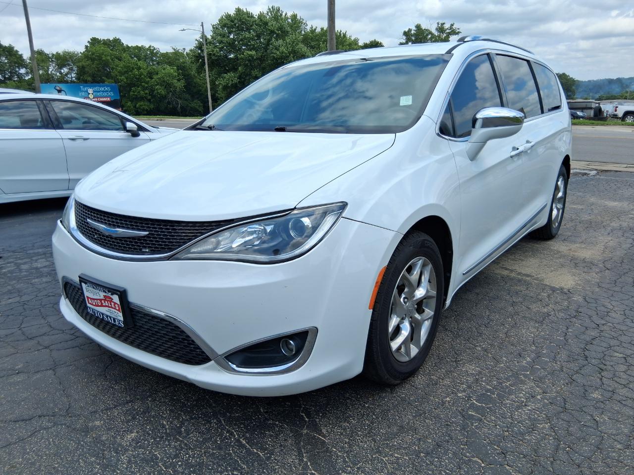 Chrysler Pacifica Limited 2018