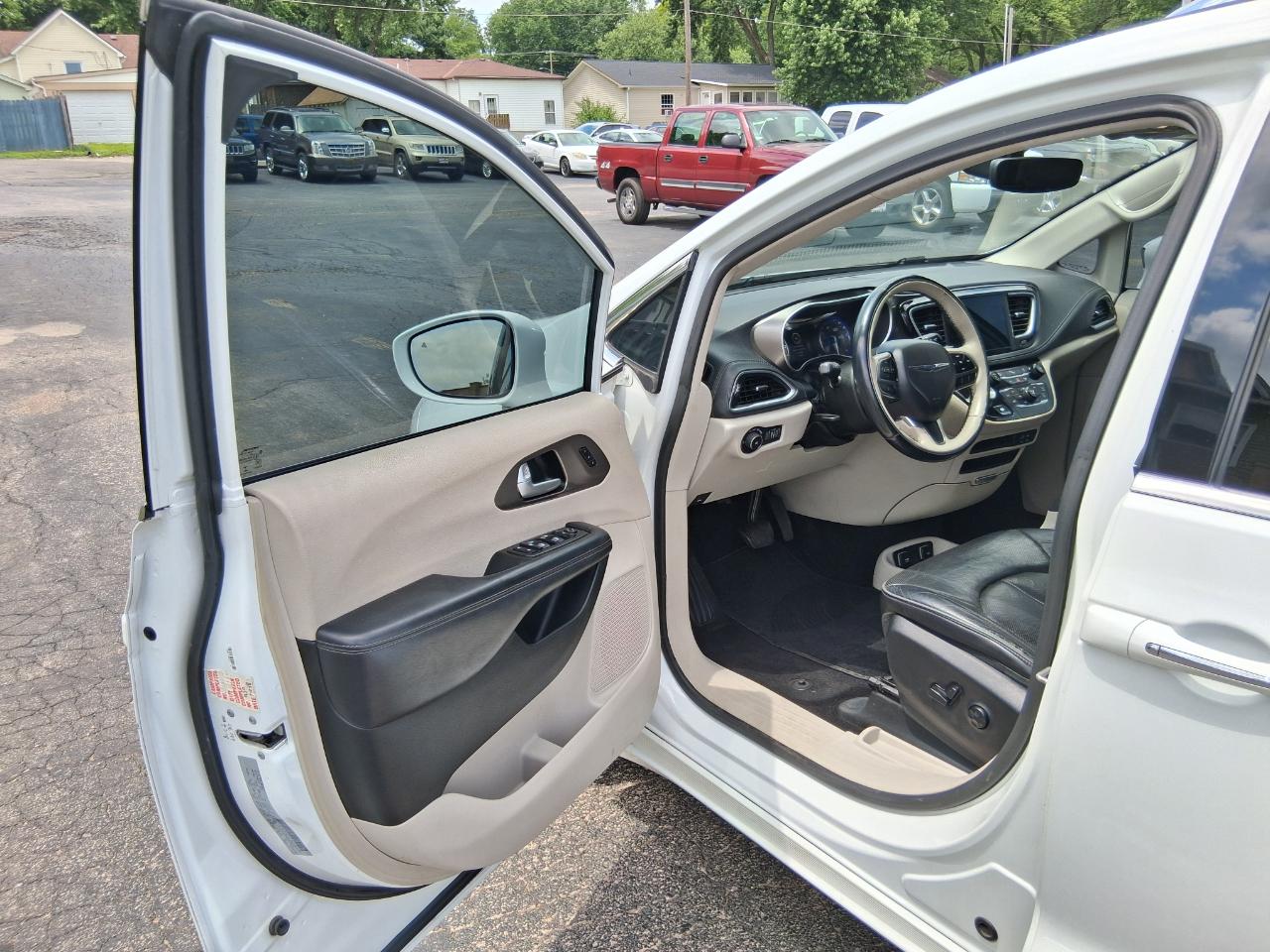 Chrysler Pacifica Limited 2018