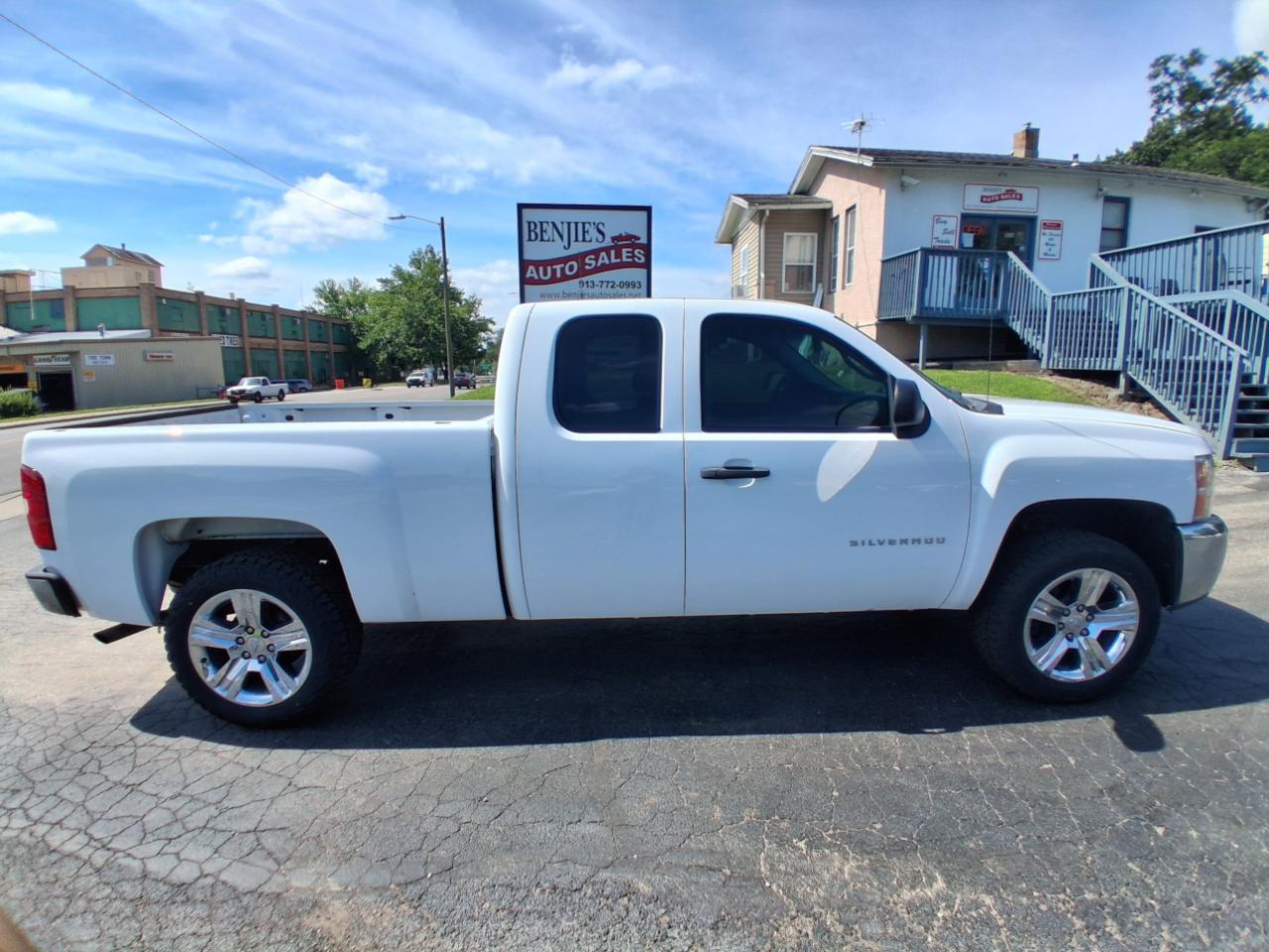 Chevrolet Silverado 1500 Work Truck Ext. Cab 4WD 2013