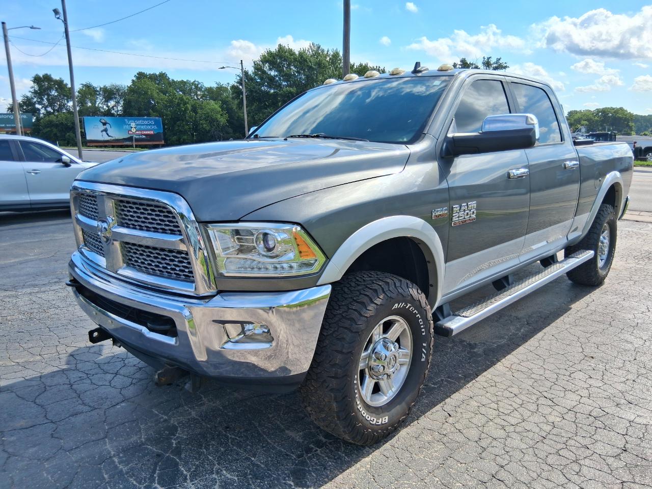 RAM 2500 Laramie Crew Cab SWB 4WD 2013
