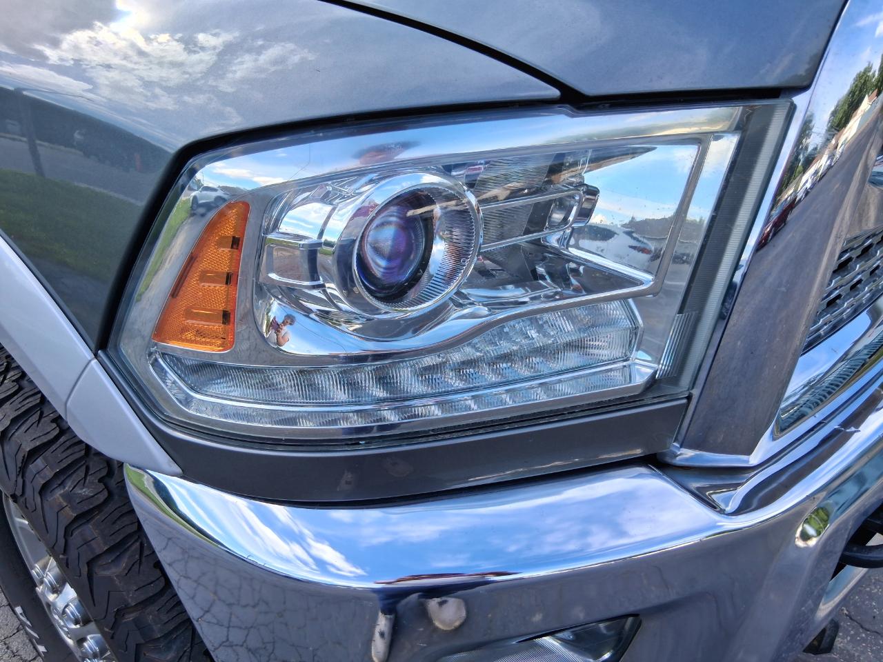 RAM 2500 Laramie Crew Cab SWB 4WD 2013