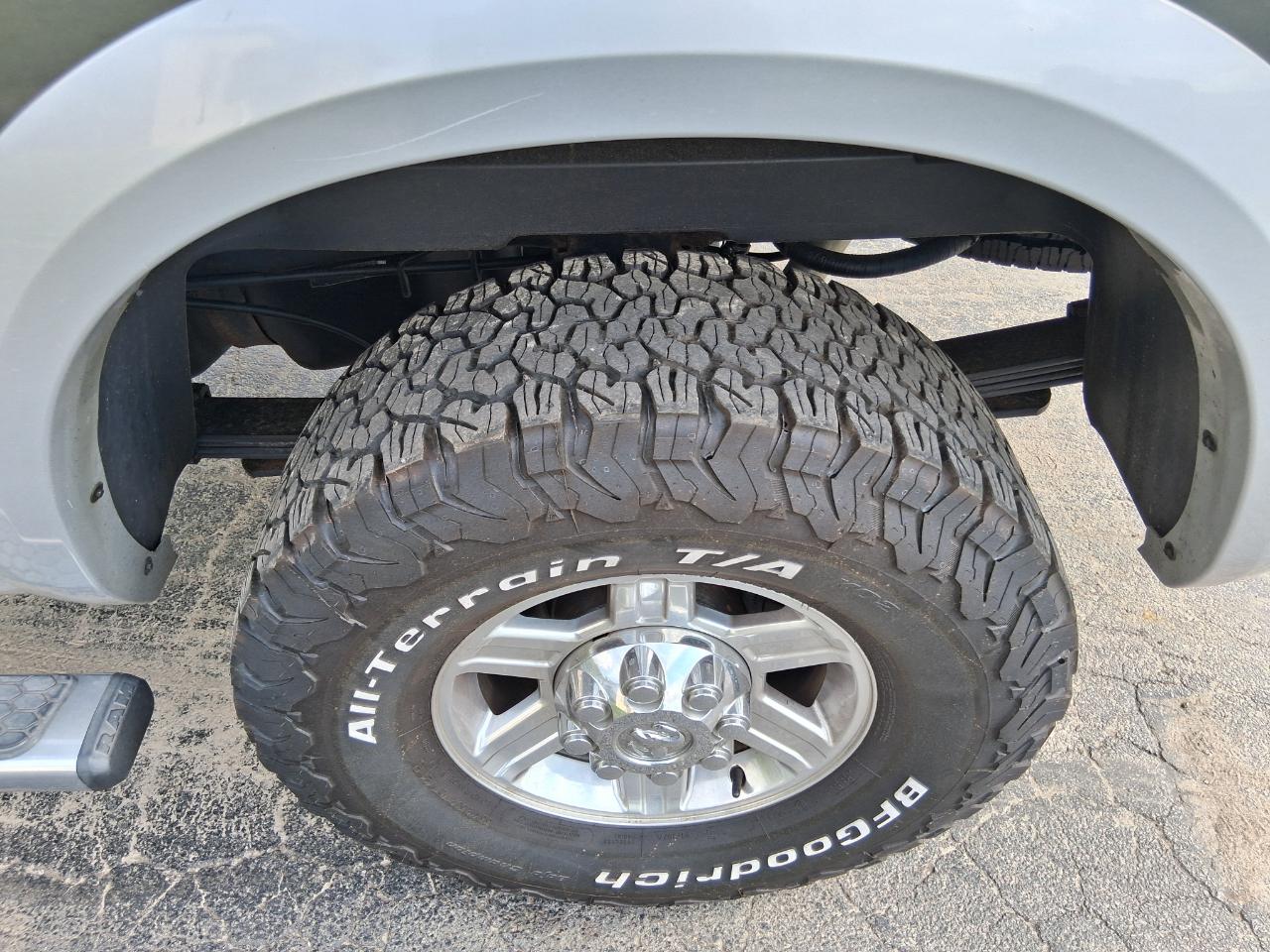 RAM 2500 Laramie Crew Cab SWB 4WD 2013