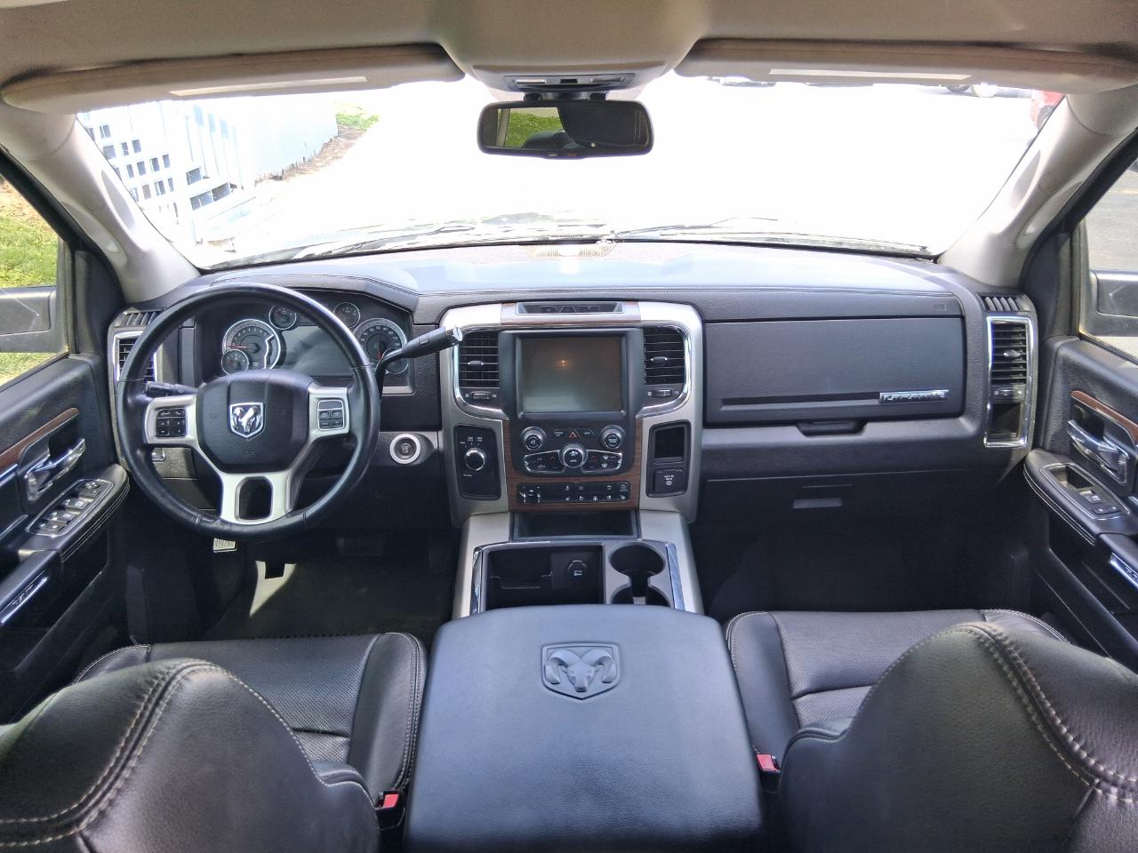 RAM 2500 Laramie Crew Cab SWB 4WD 2013