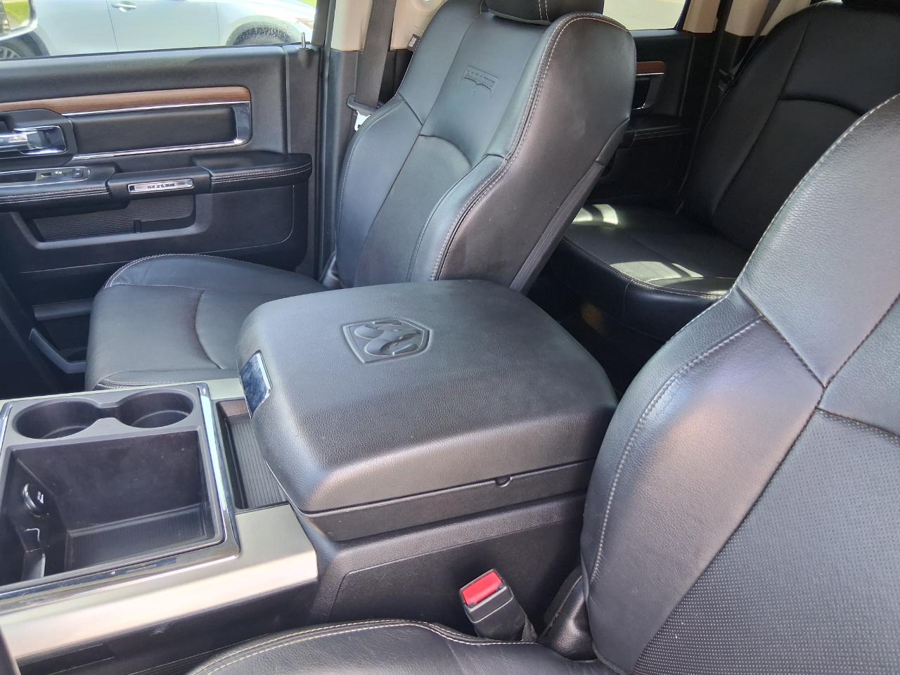 RAM 2500 Laramie Crew Cab SWB 4WD 2013