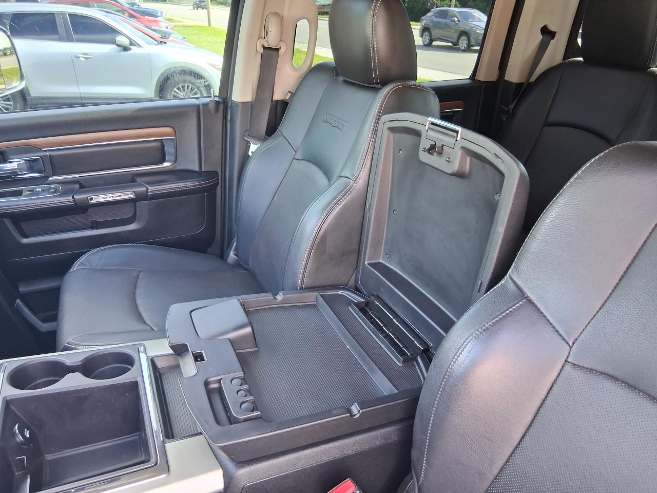 RAM 2500 Laramie Crew Cab SWB 4WD 2013