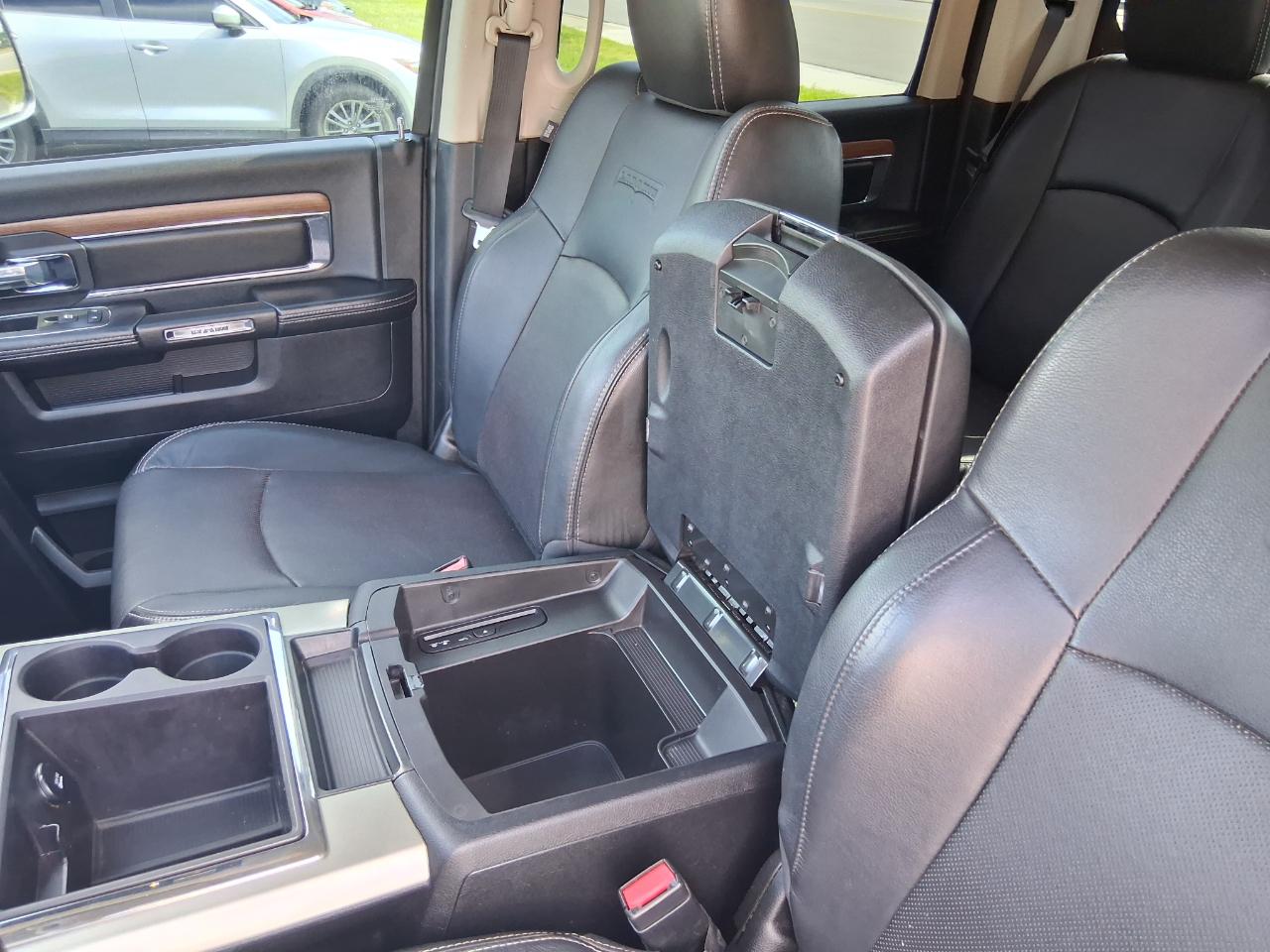 RAM 2500 Laramie Crew Cab SWB 4WD 2013