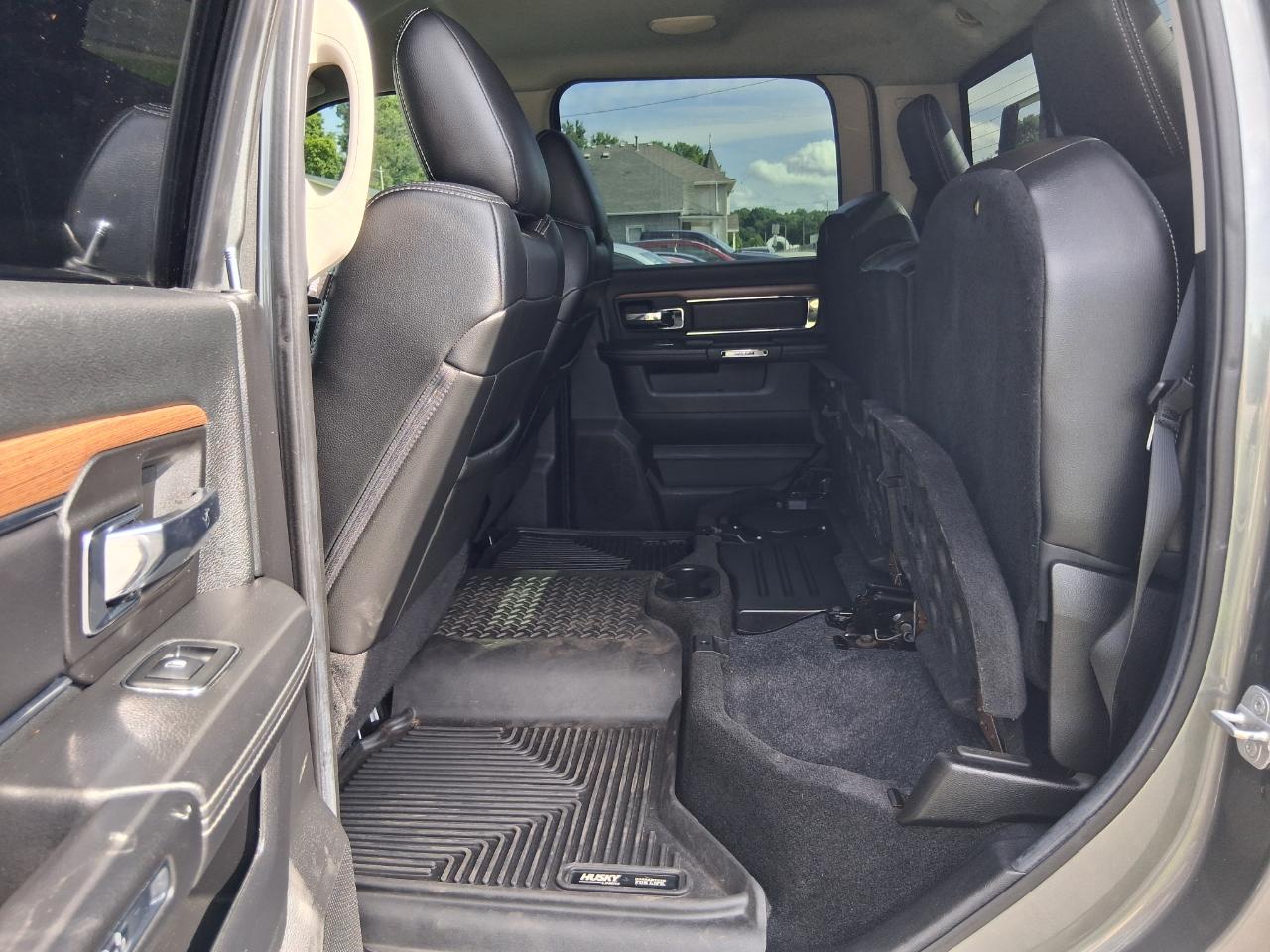 RAM 2500 Laramie Crew Cab SWB 4WD 2013