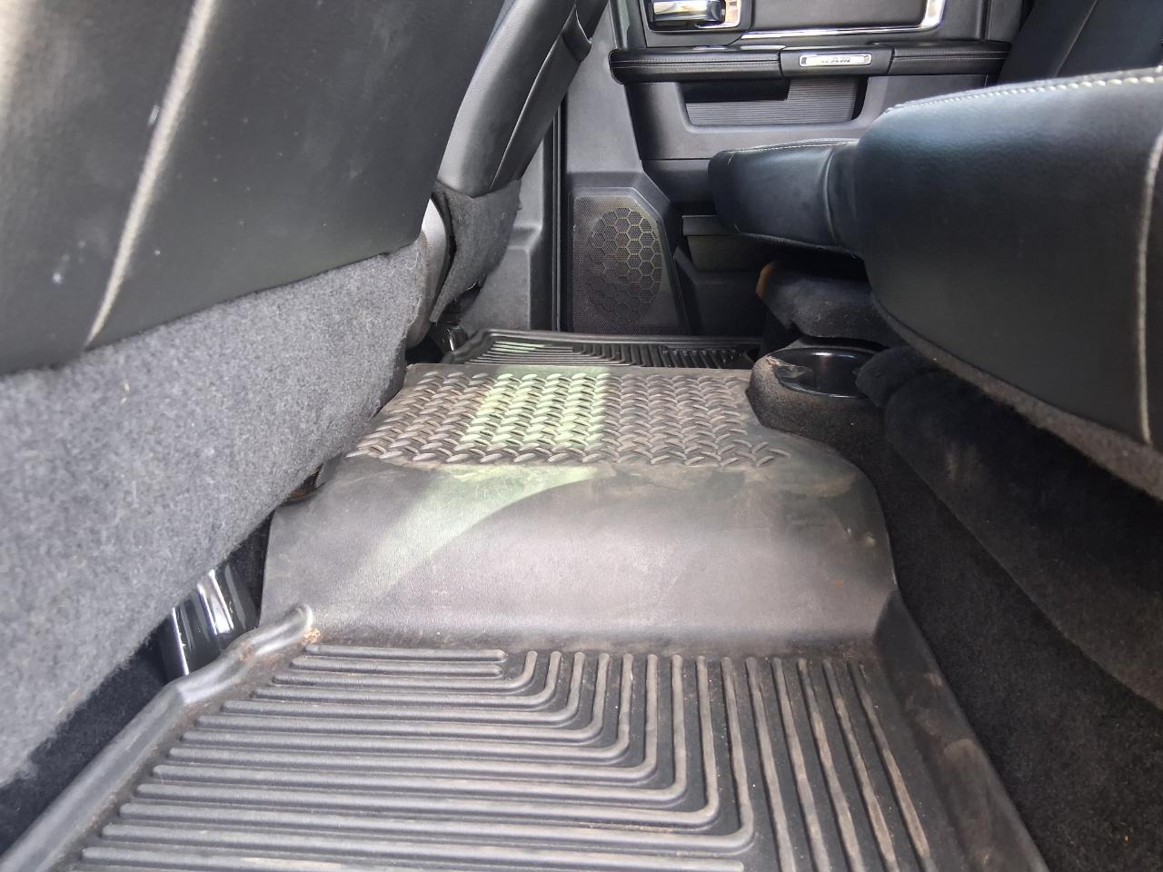 RAM 2500 Laramie Crew Cab SWB 4WD 2013