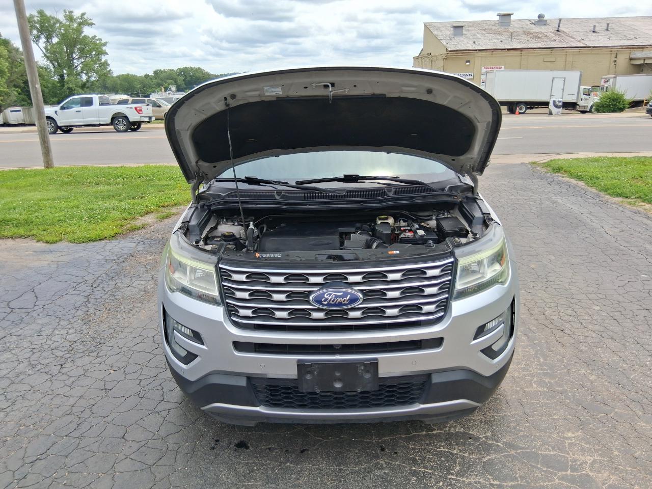 Ford Explorer Limited FWD 2016