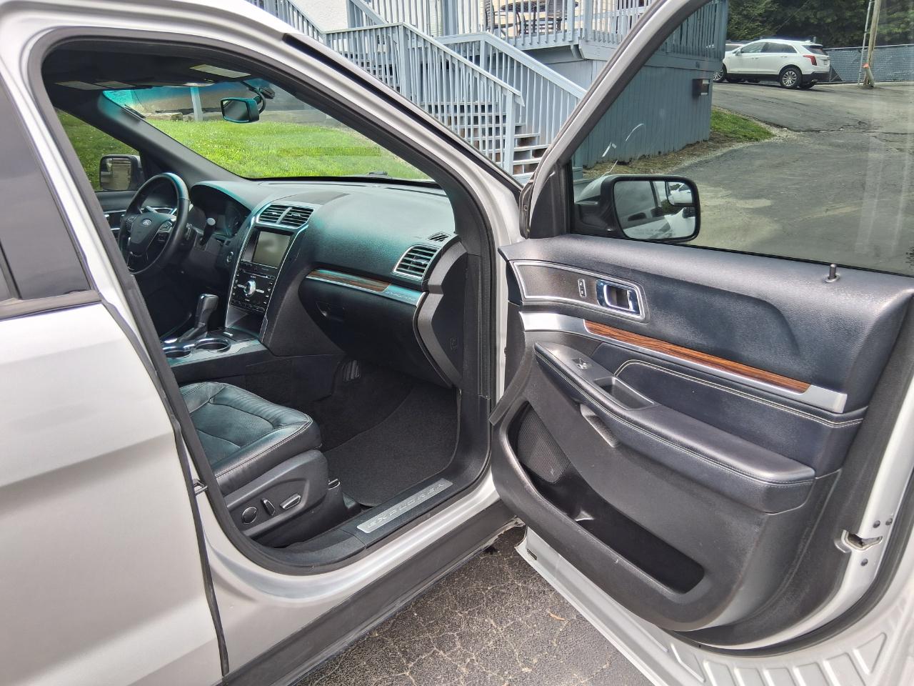 Ford Explorer Limited FWD 2016