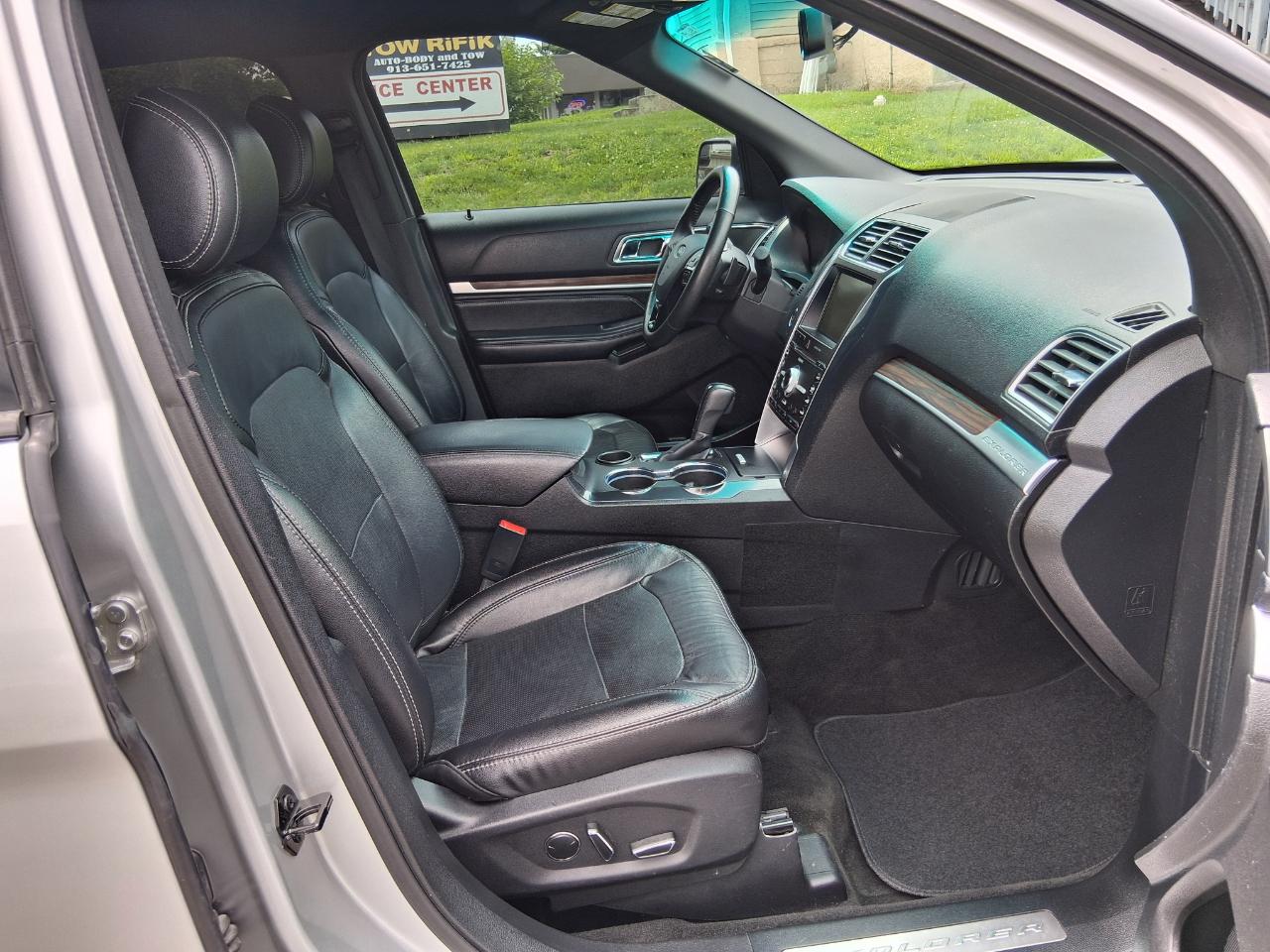 Ford Explorer Limited FWD 2016