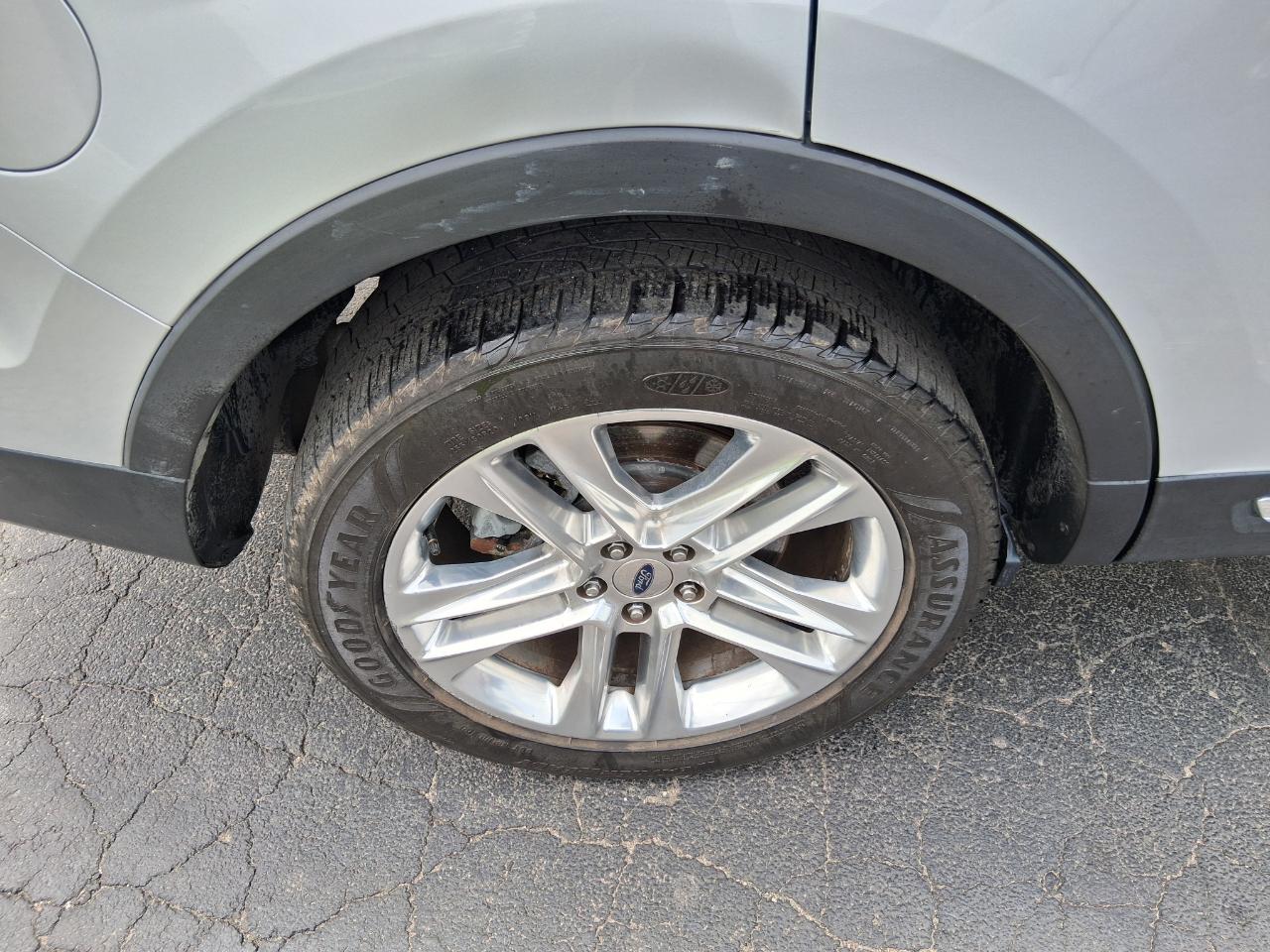 Ford Explorer Limited FWD 2016