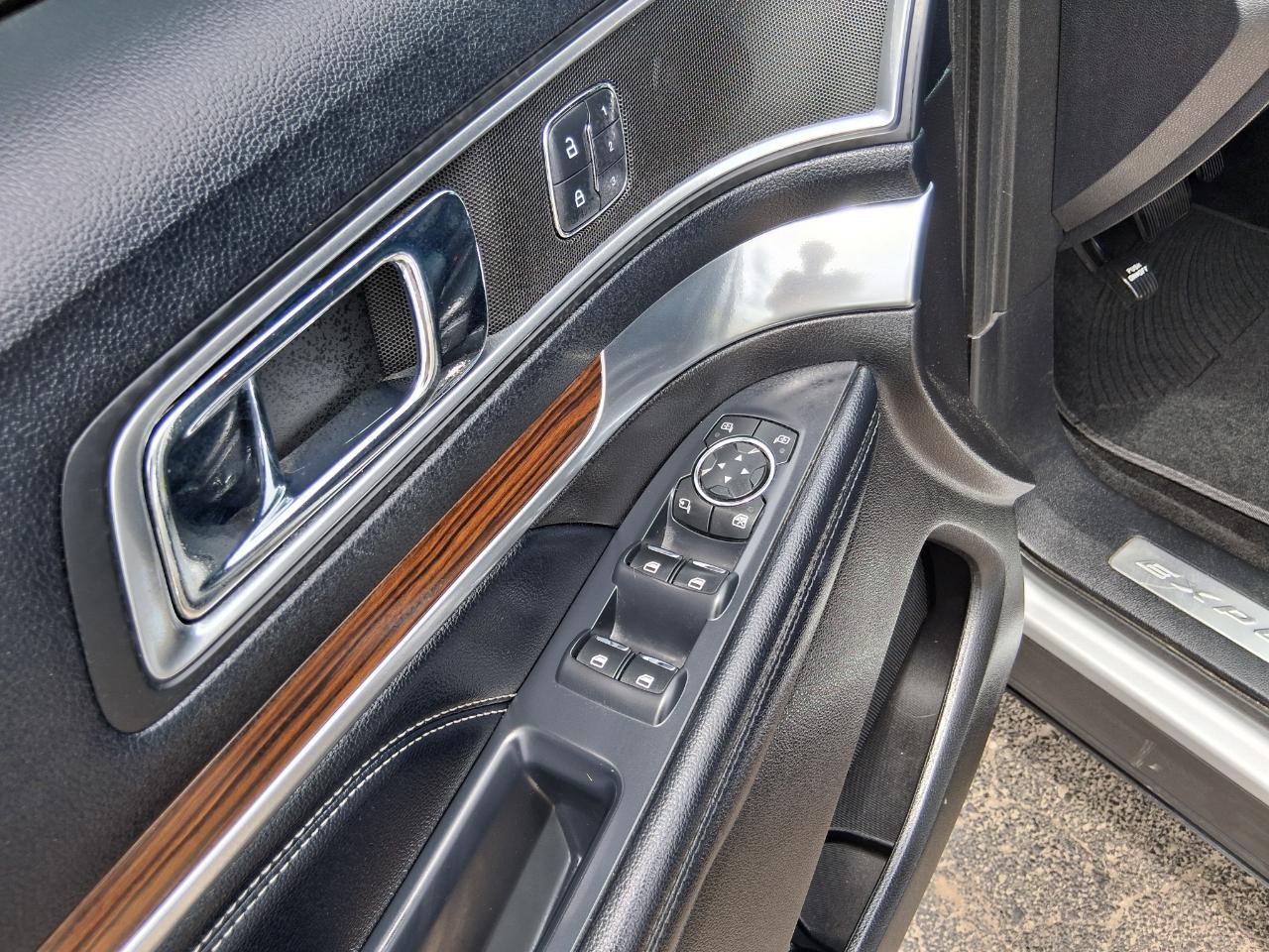 Ford Explorer Limited FWD 2016