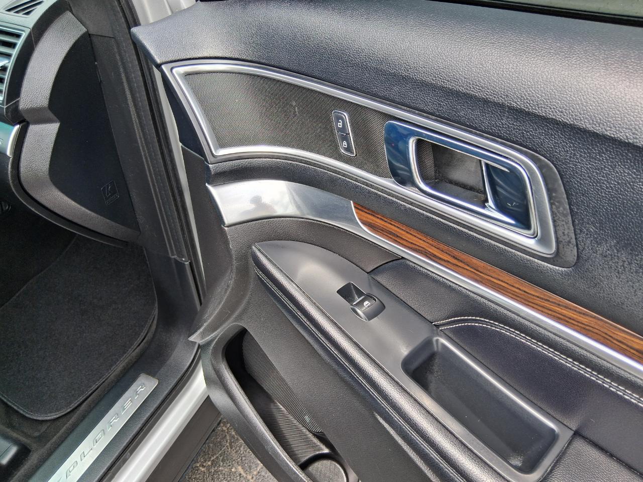 Ford Explorer Limited FWD 2016