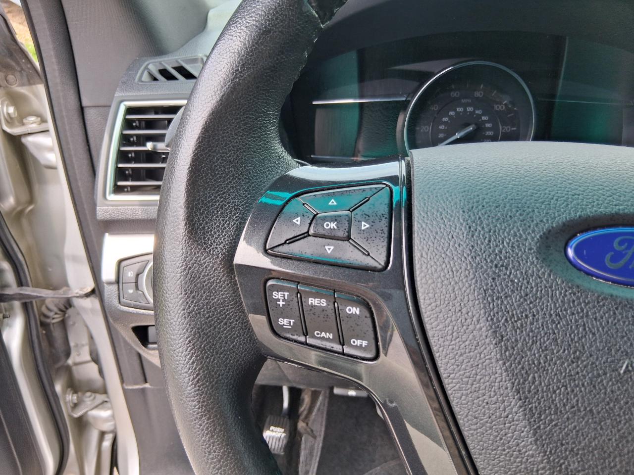 Ford Explorer Limited FWD 2016