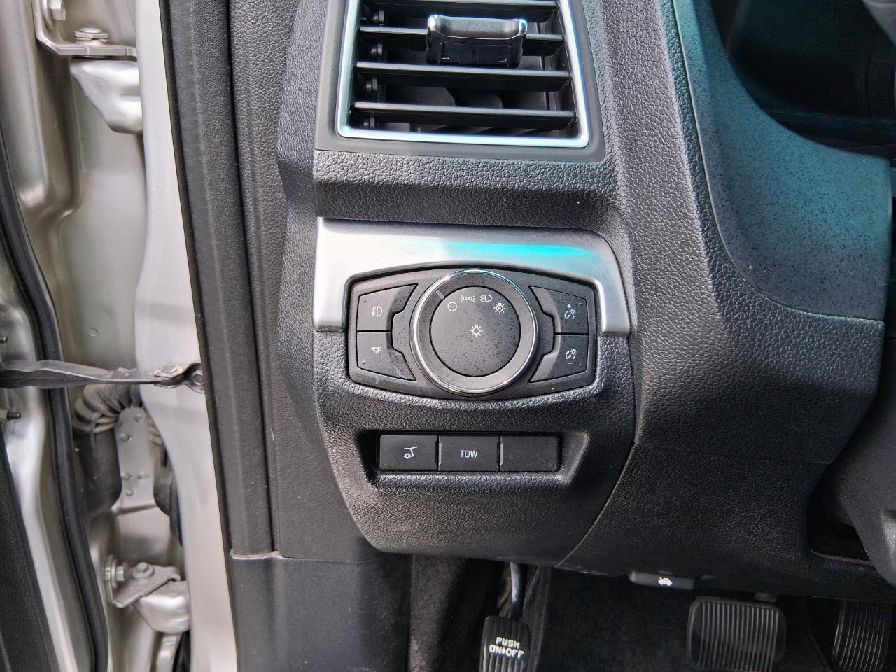 Ford Explorer Limited FWD 2016