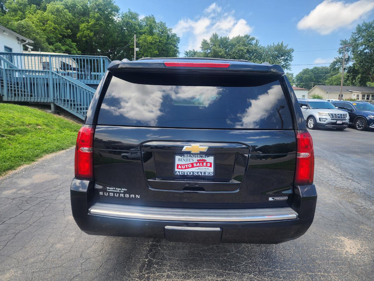 Chevrolet Suburban Premier 4WD 2017