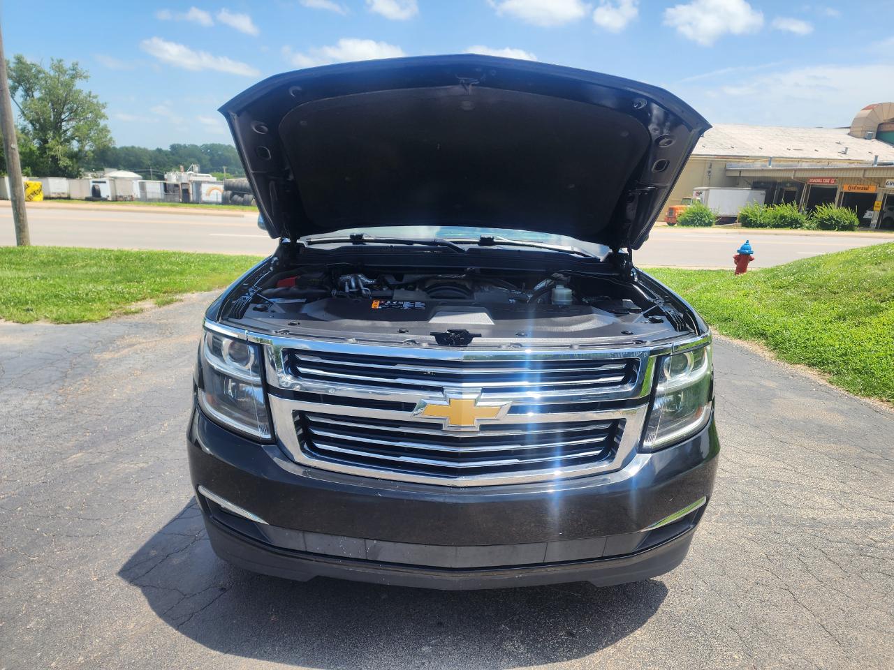 Chevrolet Suburban Premier 4WD 2017