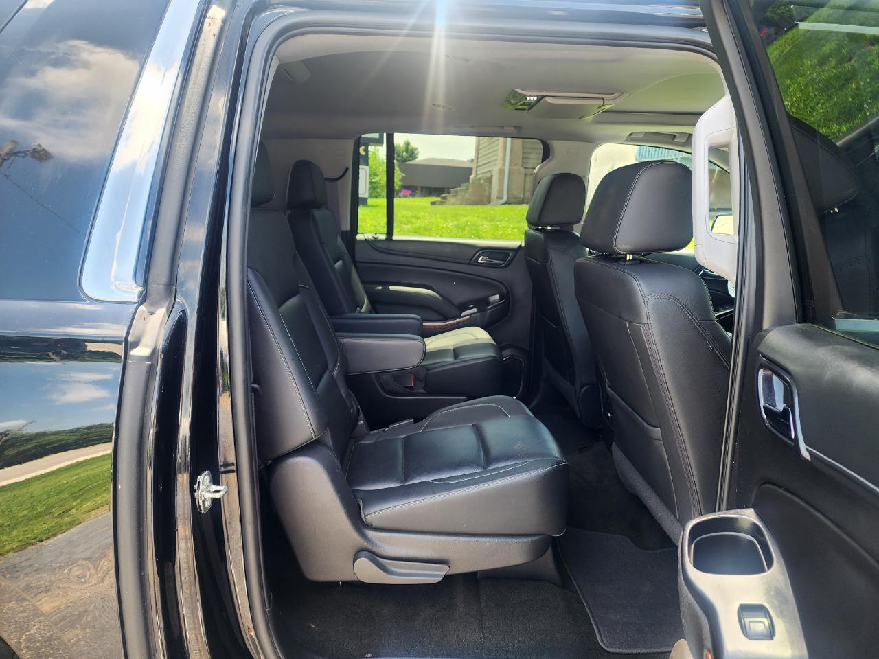 Chevrolet Suburban Premier 4WD 2017