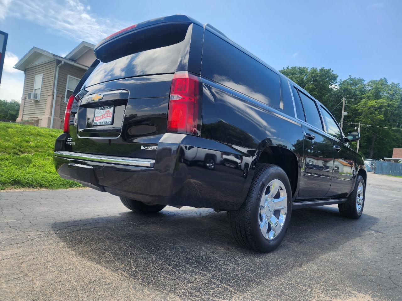 Chevrolet Suburban Premier 4WD 2017