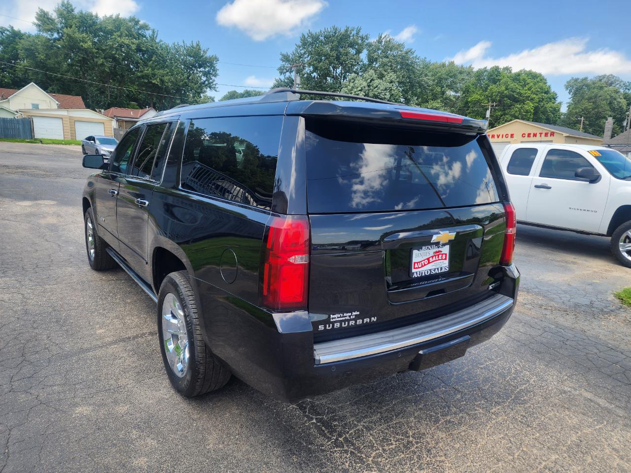 Chevrolet Suburban Premier 4WD 2017