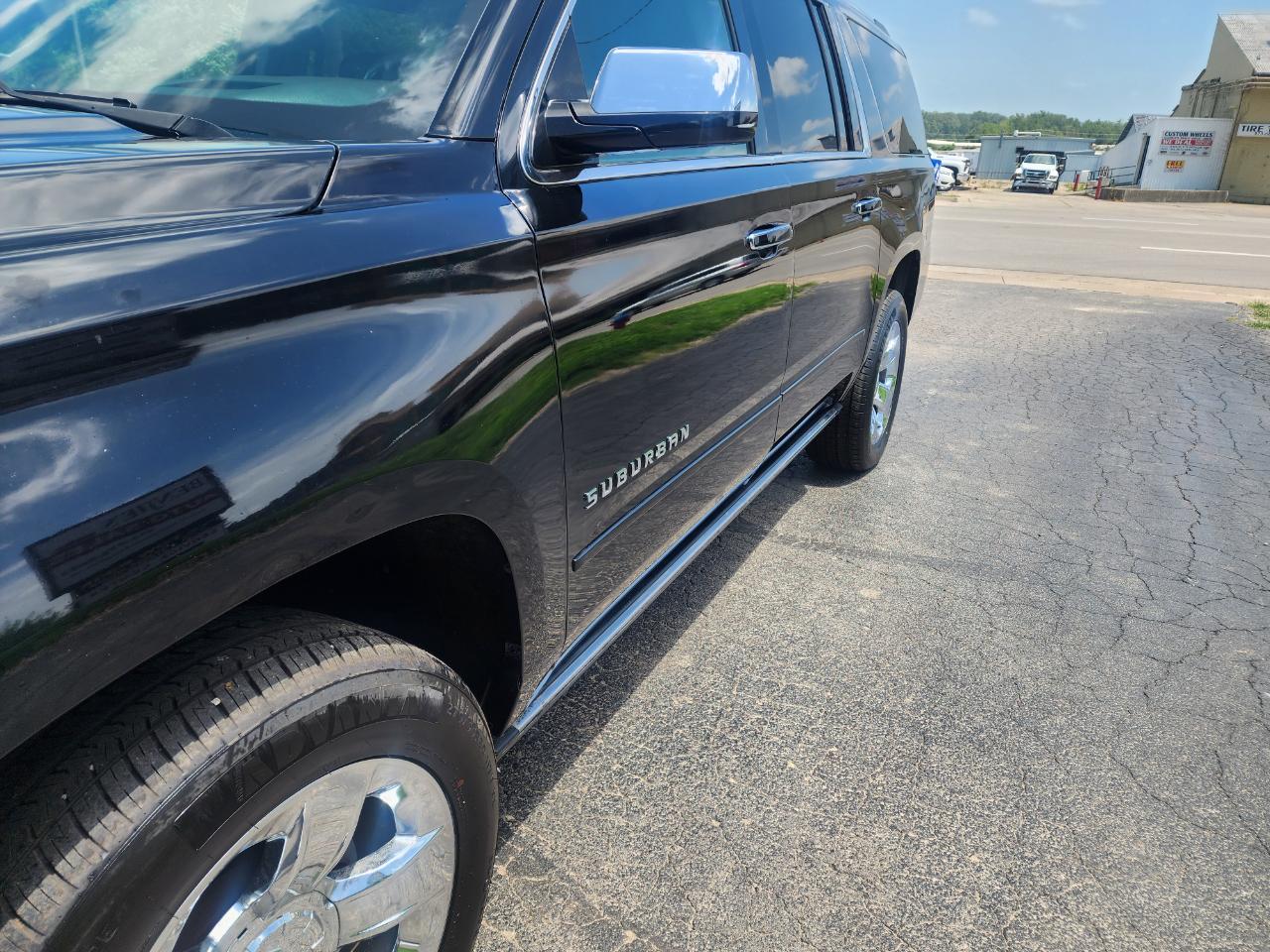 Chevrolet Suburban Premier 4WD 2017