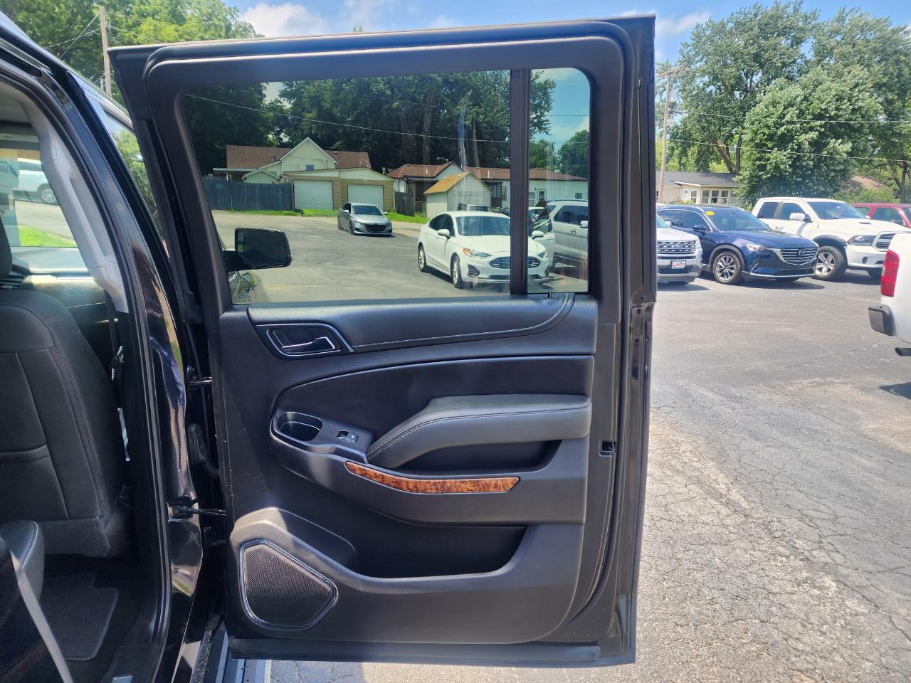 Chevrolet Suburban Premier 4WD 2017
